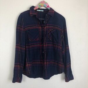 Maurices blue flannel button down size M // 1169